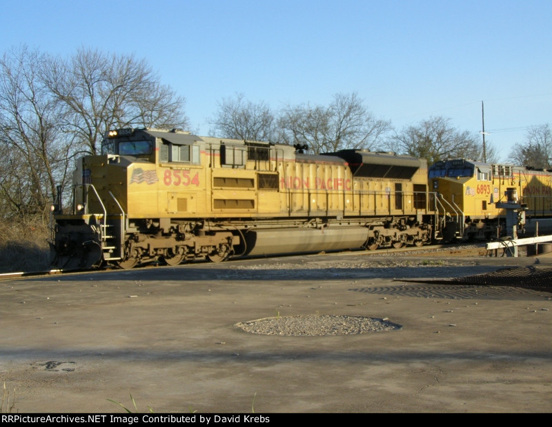 UP 8554